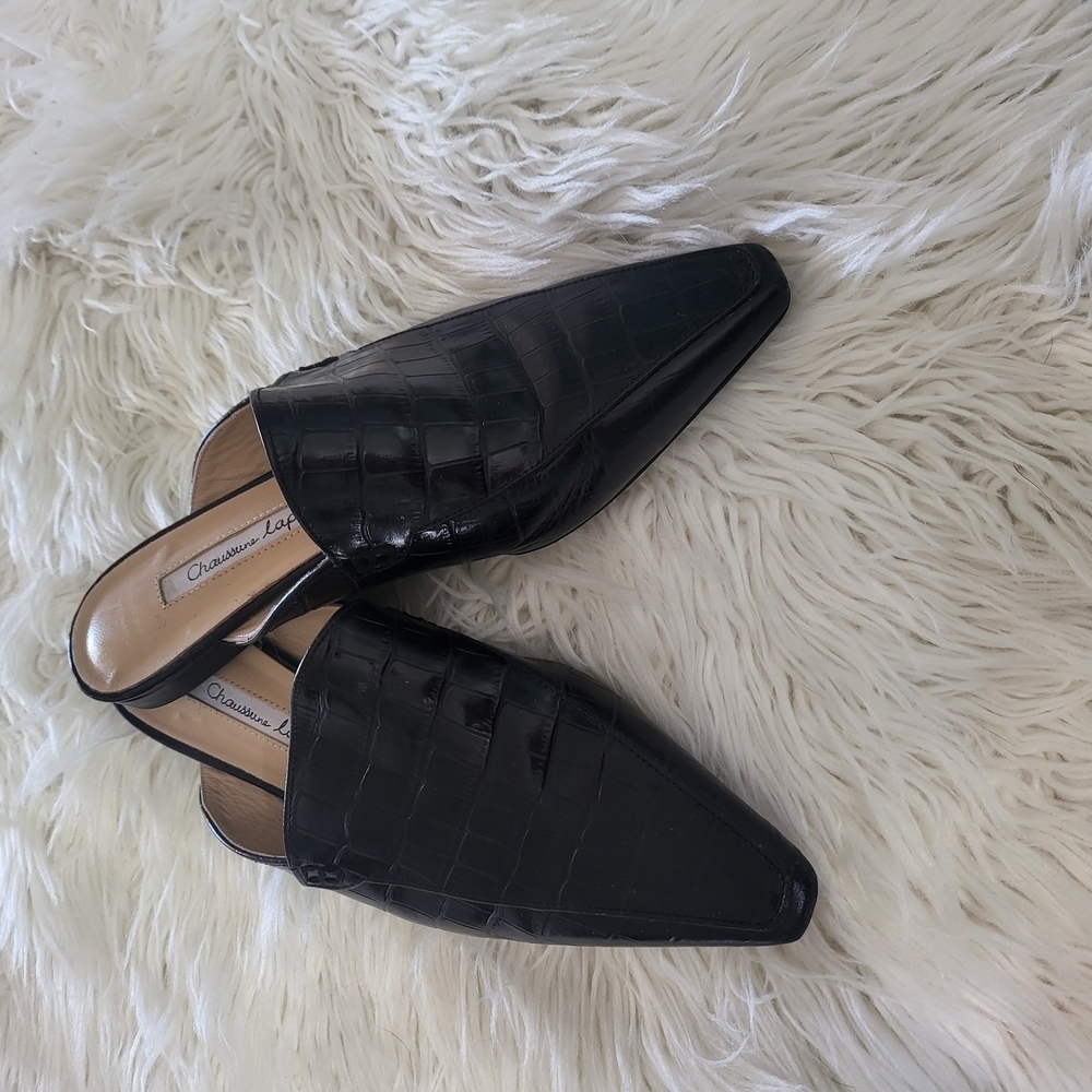 CHAUSSURE LAPIN Black Mules with Pointed Toe and Plush Texture